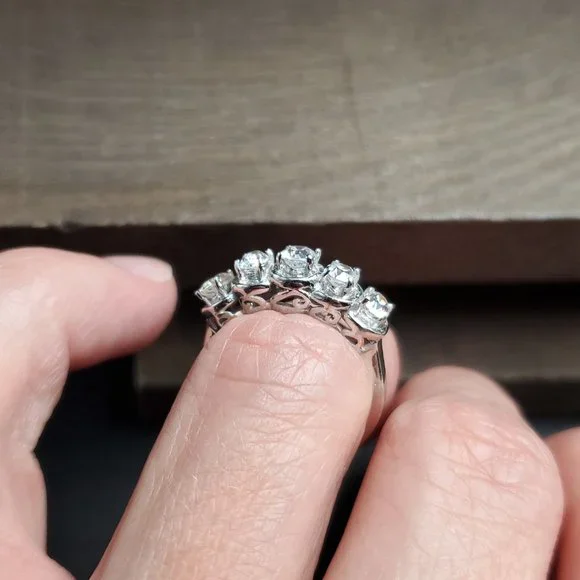 Size 6.25 Sterling Silver Five Brilliant Cubic Zirconia Ring - Picture 5 of 9